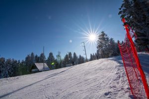 Smučišče Pohorje pri Mariboru pozimi